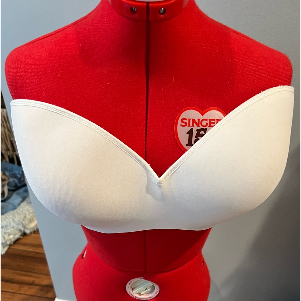 Strapless bra white